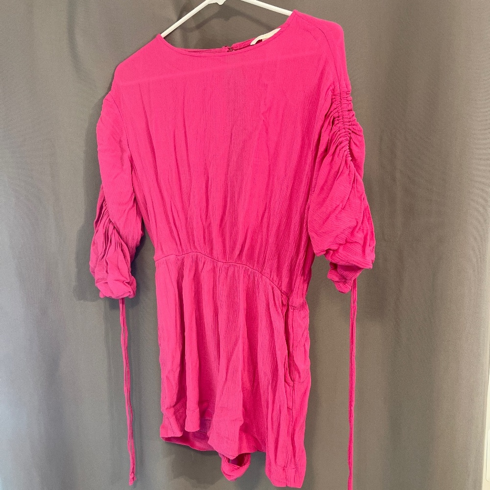 Quarter sleeve romper